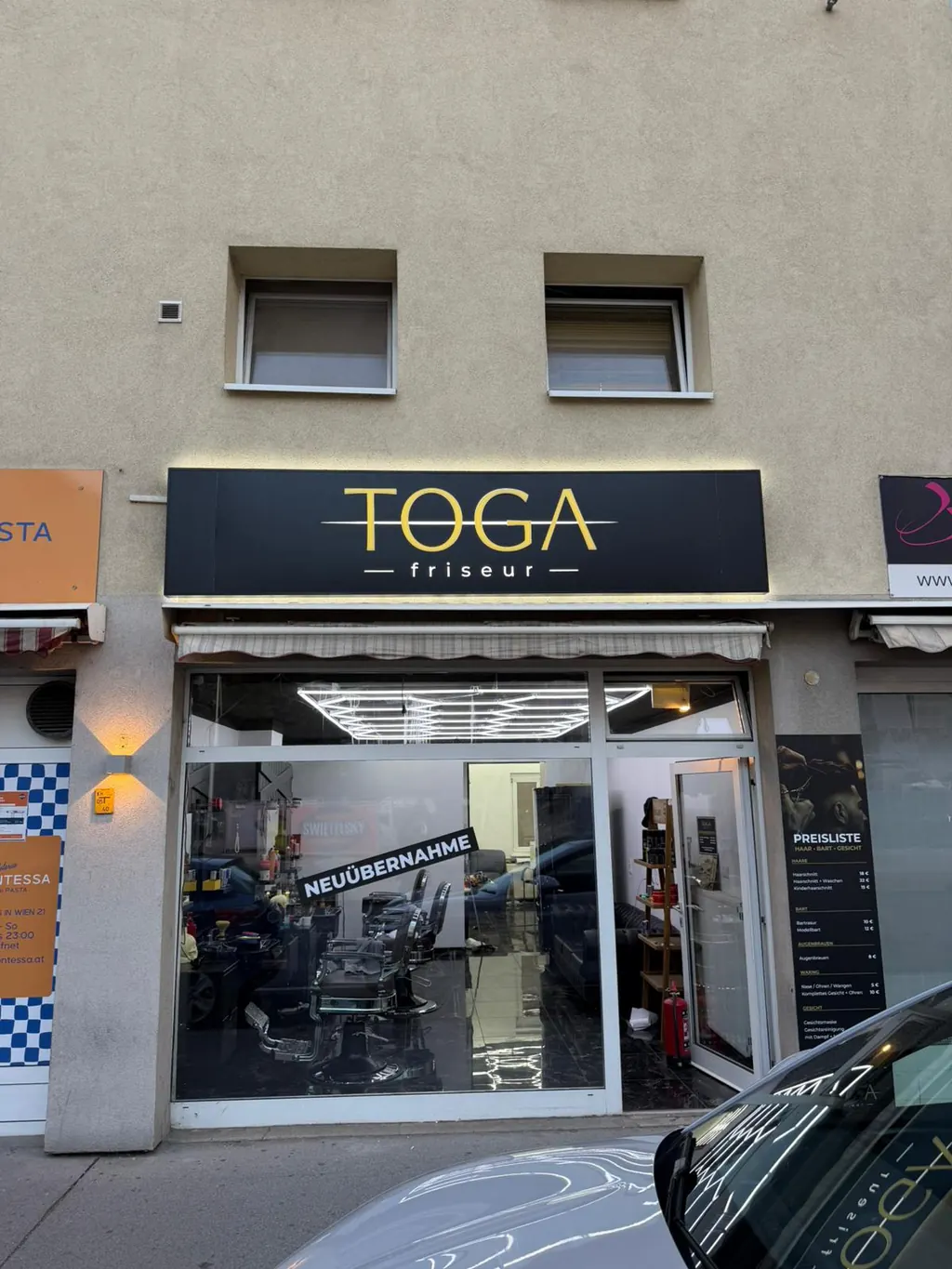 Fassade und Eingang in der Brünner Straße 121